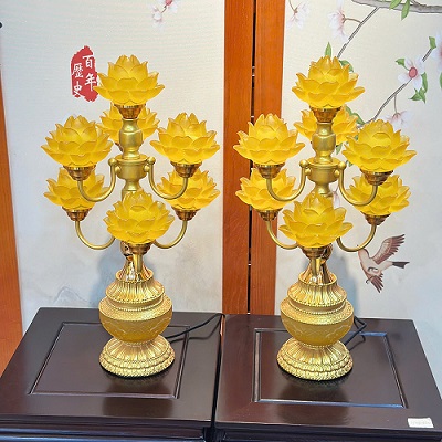 Đèn Thờ