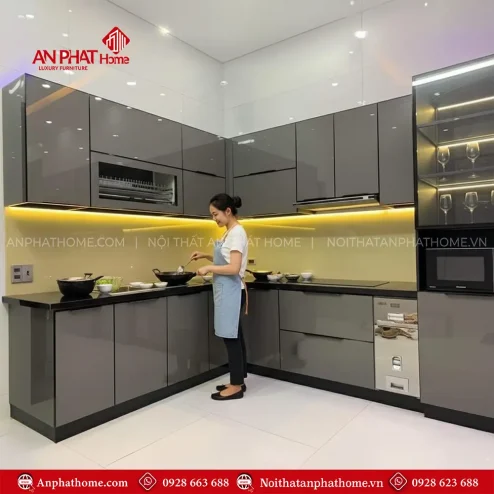 tu bep inox canh kinh cao cao cap tb 92200001