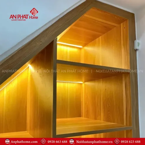 tu cau thang dep co led t 536000001